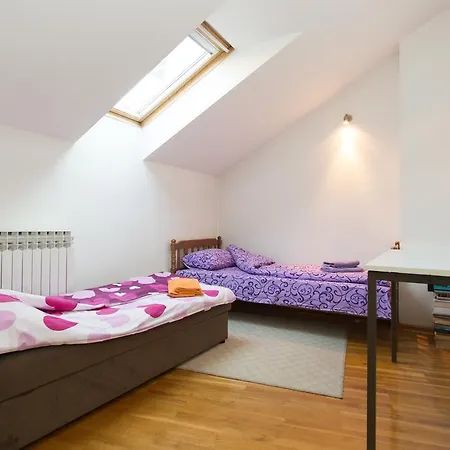 Saraj 6 * Sarajevo