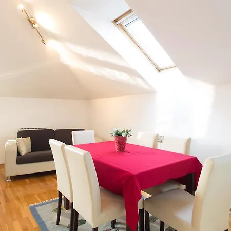 Saraj 6 Apartman *