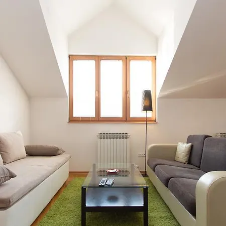 Saraj 6 Apartment